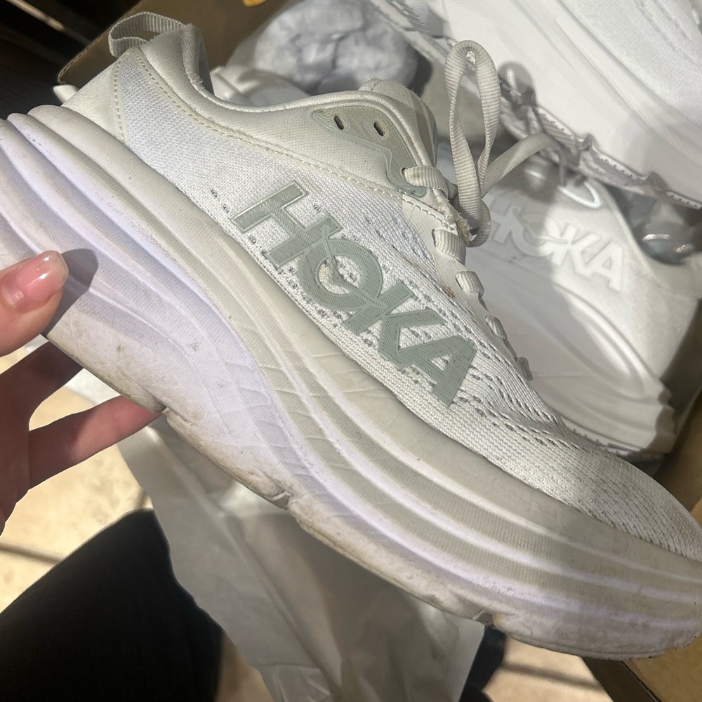 USED GYM Hoka SNEAKERS